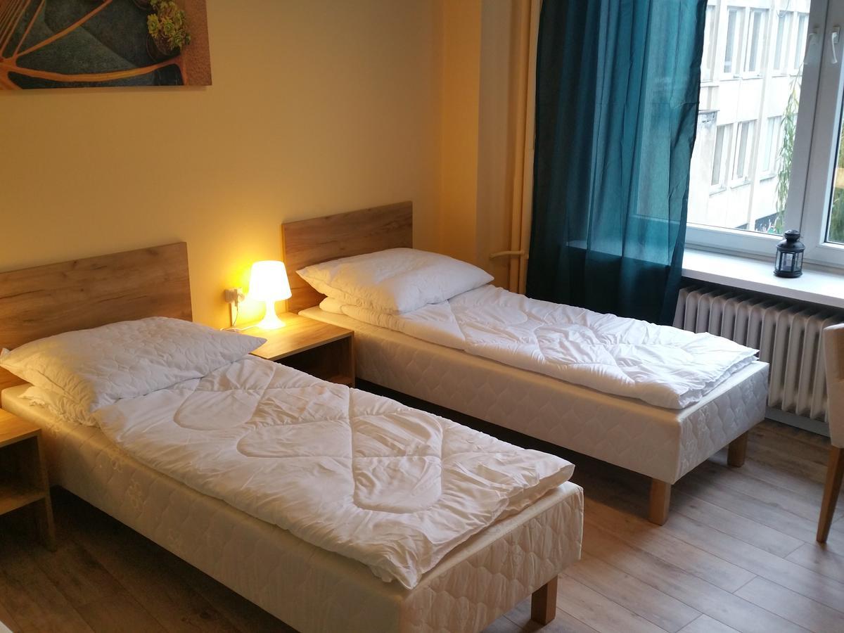 Kaktus Guest House 2 Warschau Buitenkant foto