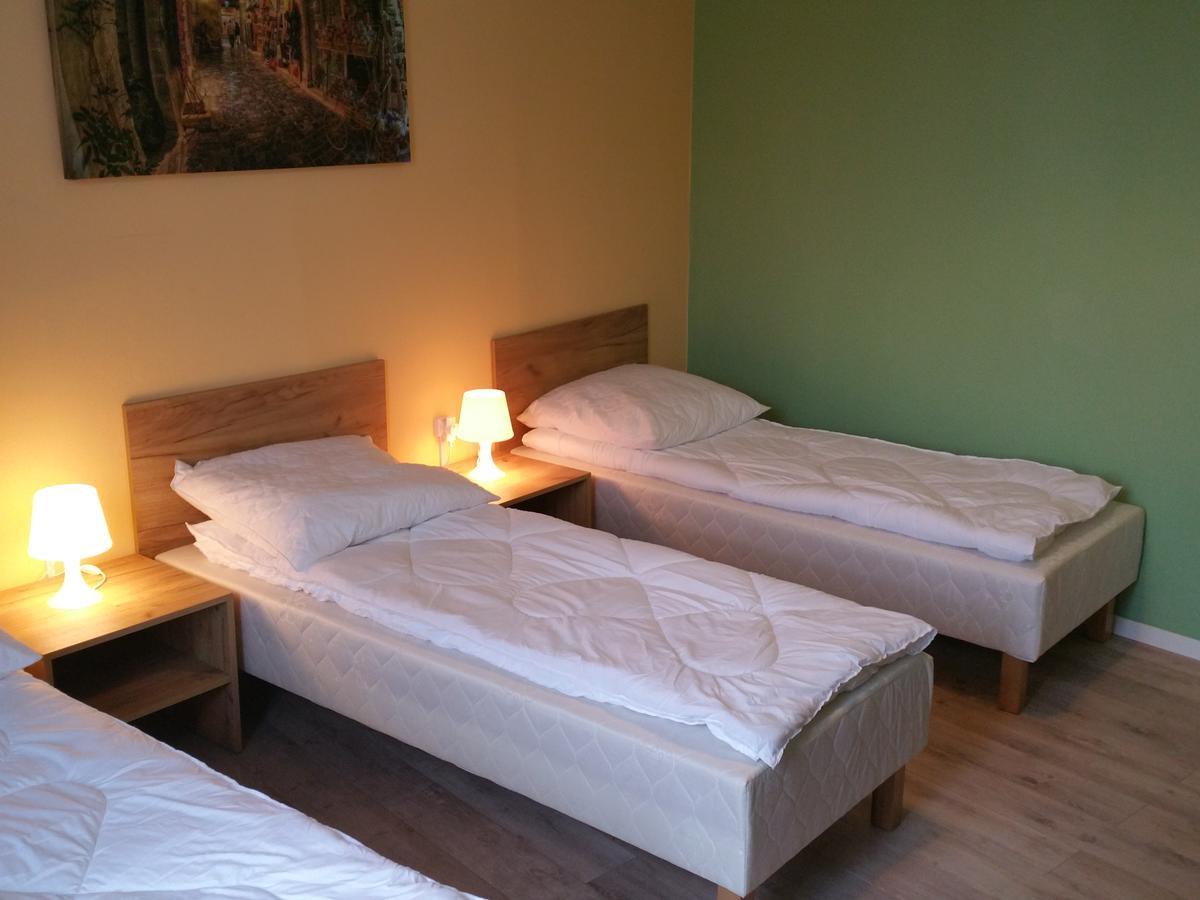 Kaktus Guest House 2 Warschau Buitenkant foto