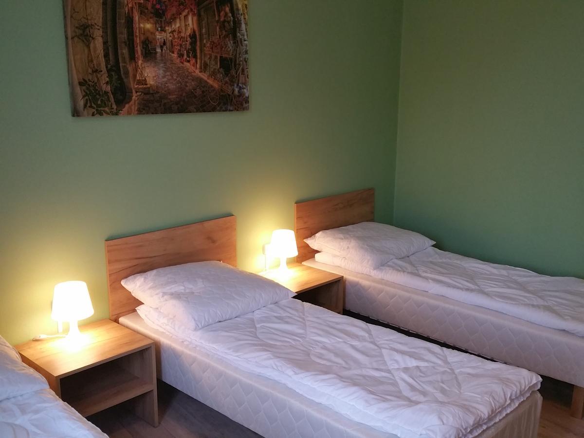 Kaktus Guest House 2 Warschau Buitenkant foto